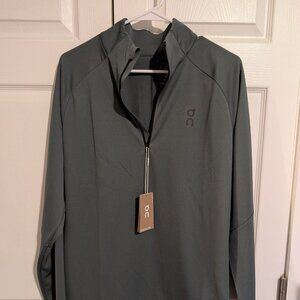 Men's Size Lg. On Cloud 1/4 zip Climate Shirt NWT